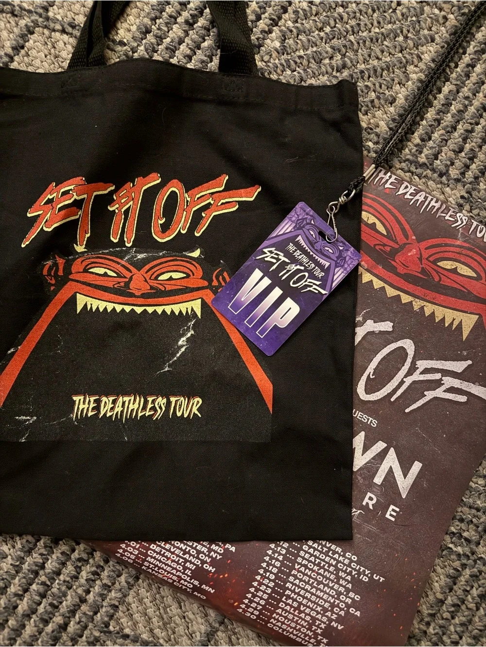 The Deathless Tour, Set It Off VIP Merch Bundle